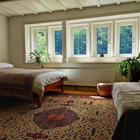 Beautiful Quiet Room In The Heart Of Holmfirth Bagian luar foto